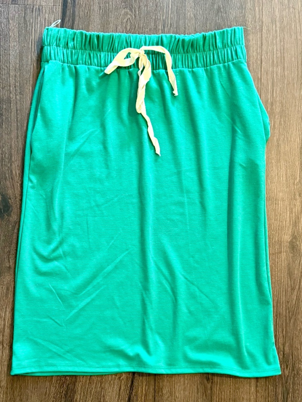 Betsey's Boutique Women's Sweatshirt Skirt With Pockets - Green - Size XL